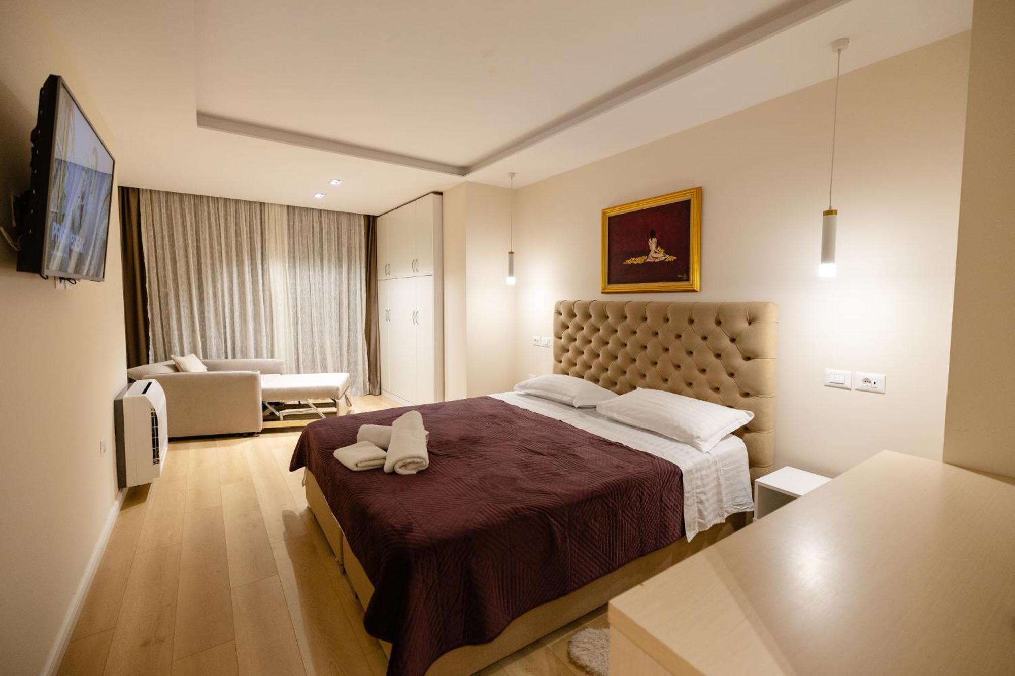 Luxury Center Observatori Apartment Tiranë Eksteriør bilde