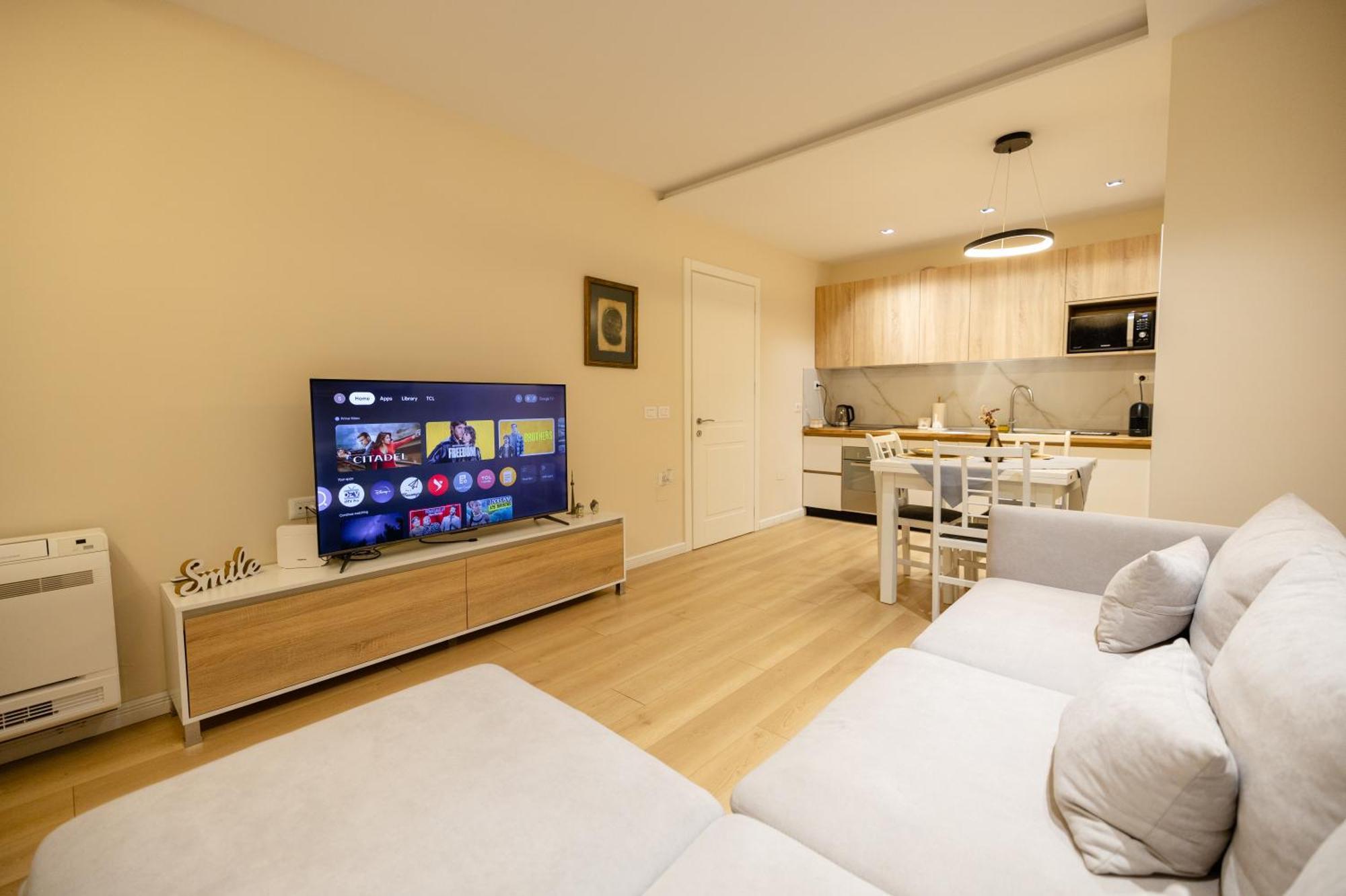 Luxury Center Observatori Apartment Tiranë Eksteriør bilde