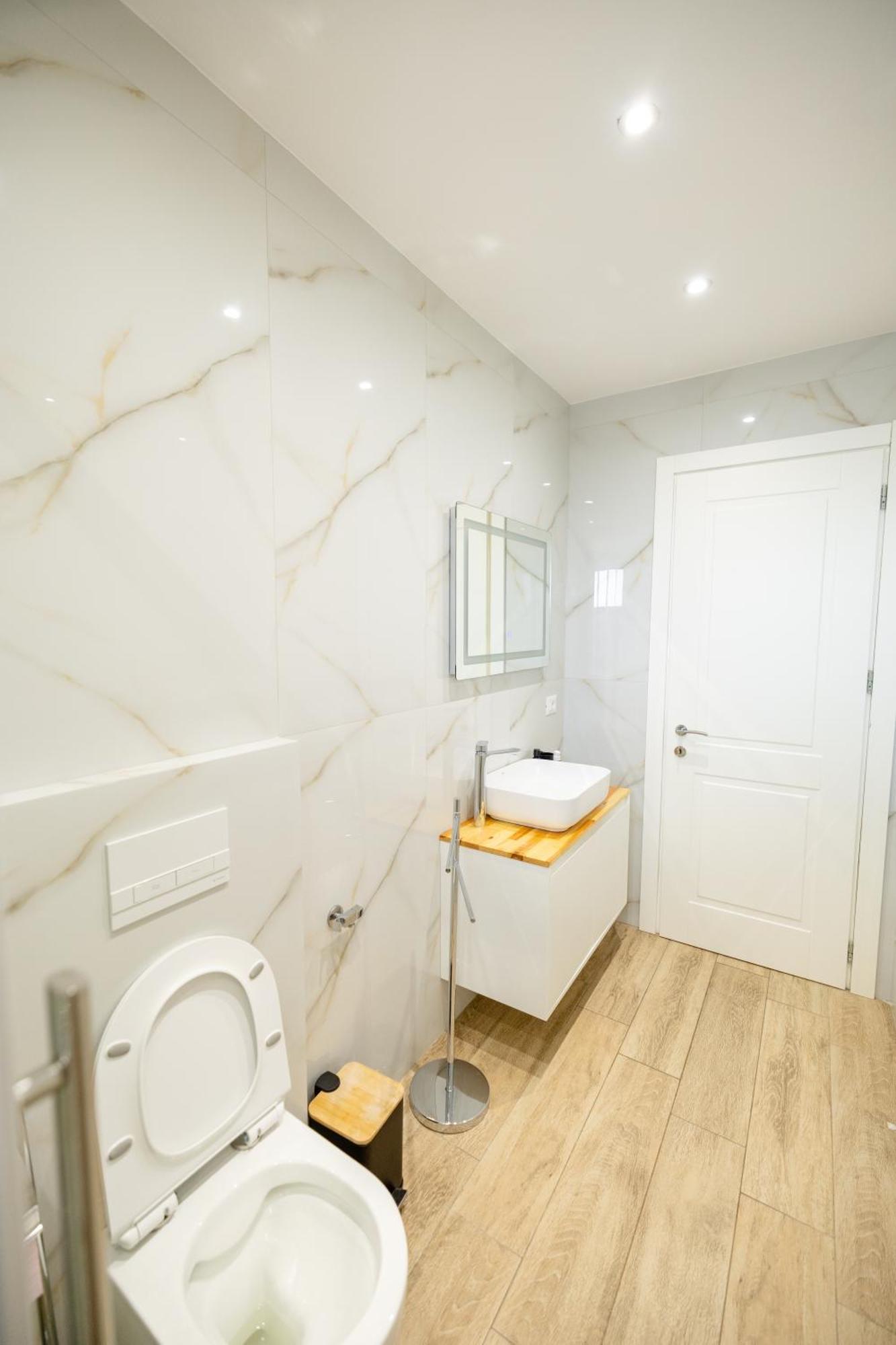 Luxury Center Observatori Apartment Tiranë Eksteriør bilde