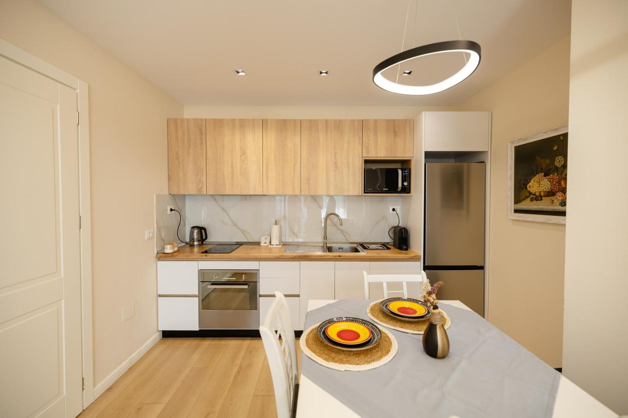 Luxury Center Observatori Apartment Tiranë Eksteriør bilde